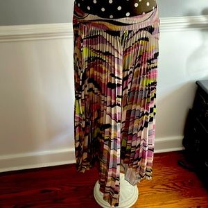 NWT Ted Baker Hi-Low Pleated Skirt size 5 (US 14)